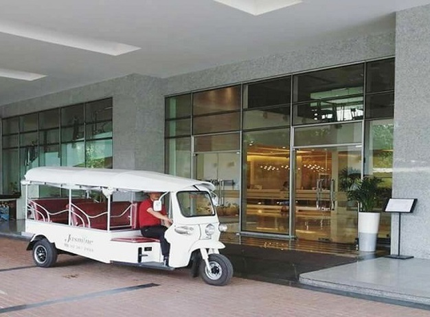 Shuttle Tuk Tuk Jasmine 茉莉豪华公寓酒店 en 曼谷